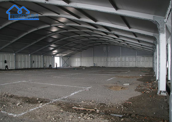 comprar Large Outdoor Waterproof Hotel Luxury Resort Arch Roof Arcum Curved Event Tent online manufacture