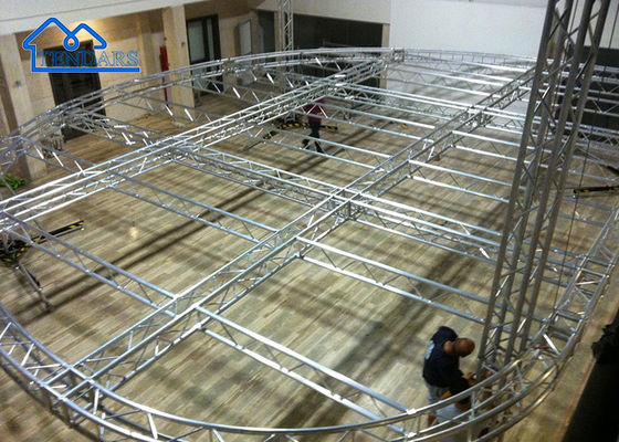 comprar Novo design de palco exterior Equipamento do sistema de telhado Truss de alumínio palco quadro de luz Fabricação em linha