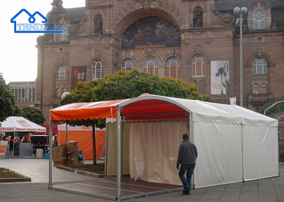 Tenda de estrutura de alumínio personalizada altamente reforçada para armazenamento temporário de oficina para venda