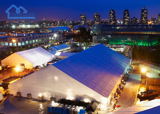 Tendas de festa OEM à prova de sol Tenda de evento permanente para 2000 pessoas Tenda decorada para festas