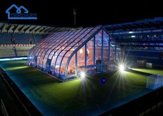 Área de ténis ao ar livre com espaço limpo para cobrir o salão de esportes tenda para quatro temporadas tenda esportiva